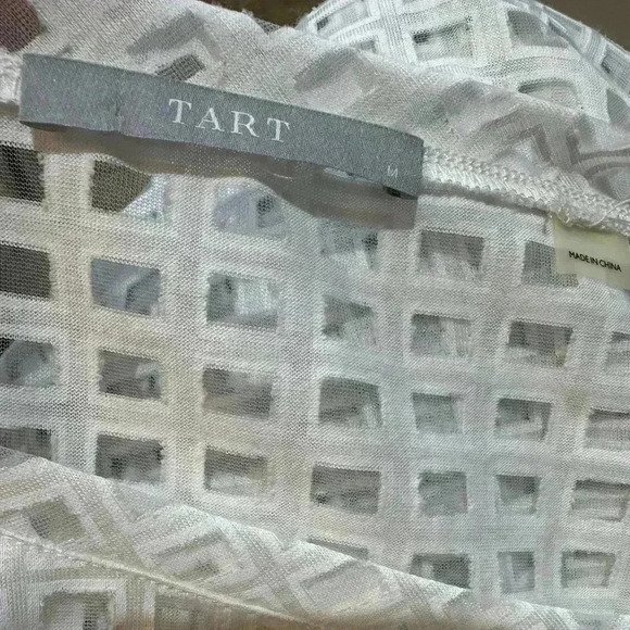 Tart Sheer Overlay Cream Blouse size M - Picture 5 of 7